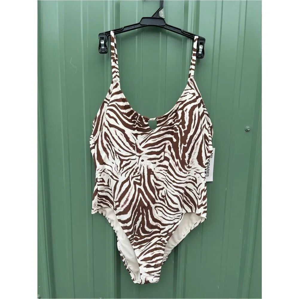 Women’s Keyhole One-Piece Swimsuit Bathing Suit Size XL